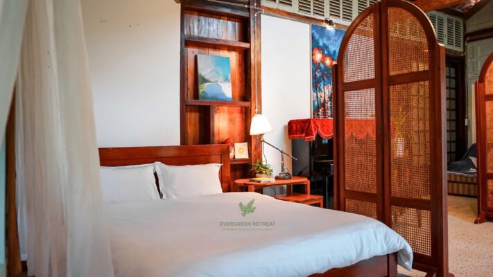 Phong lon master Neon Film Studio